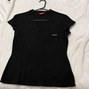 GUESS Black Short-Sleeve V-Notch Pocket Tee